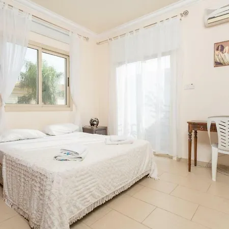 Villa Reina Protaras